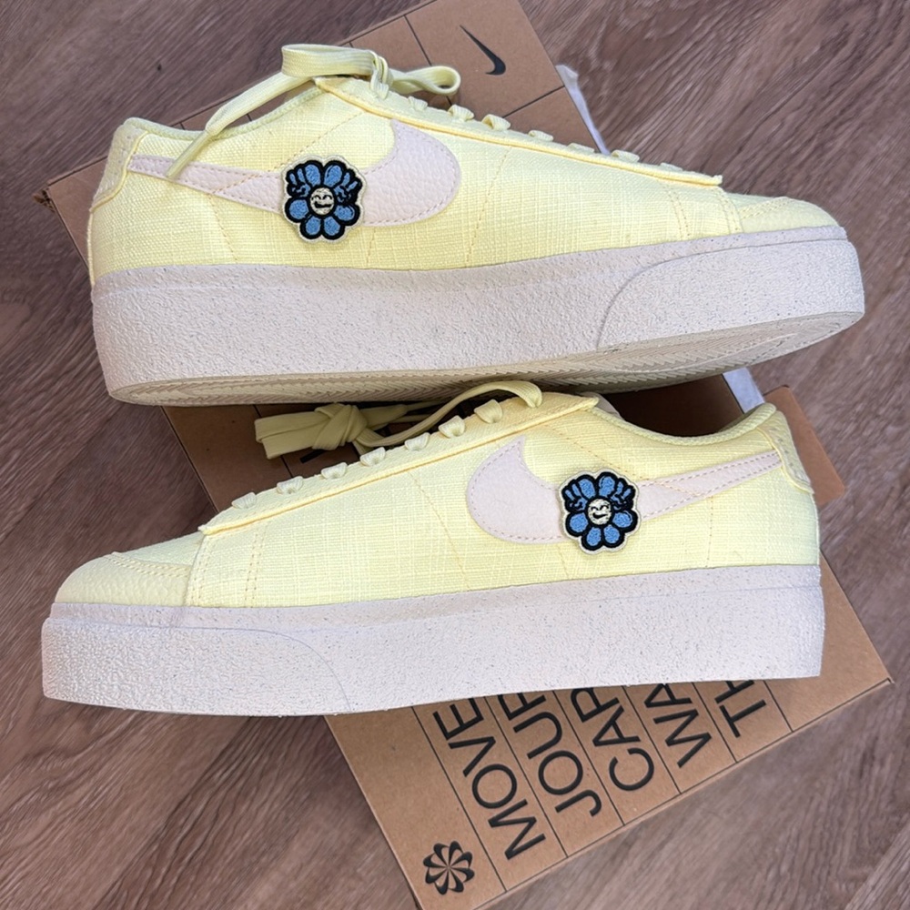 Blazer low platform SE flower power
